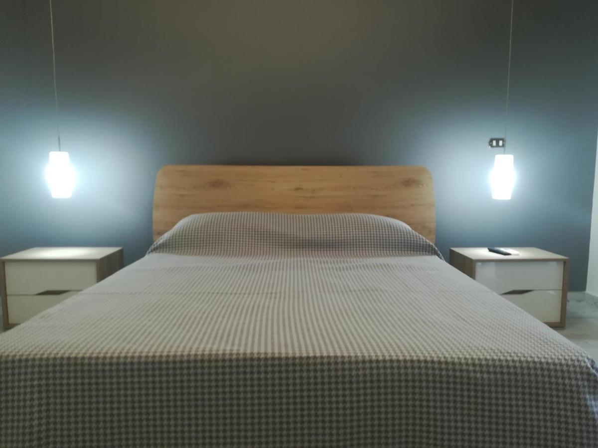 Home Mazzei Piazza Bilotti Cosença Quarto foto