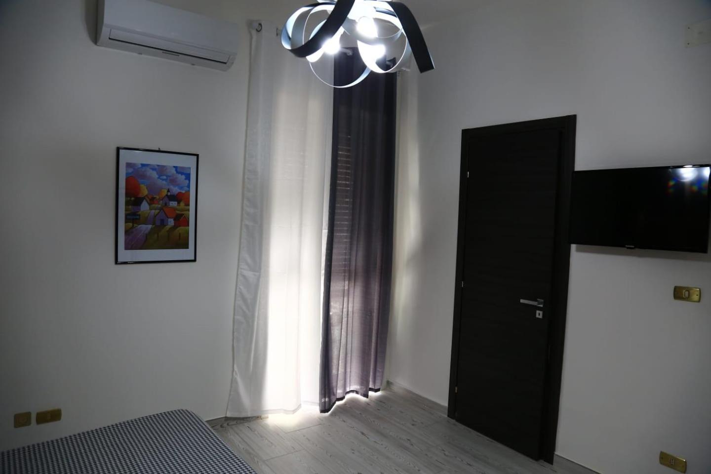 Home Mazzei Piazza Bilotti Cosença Quarto foto