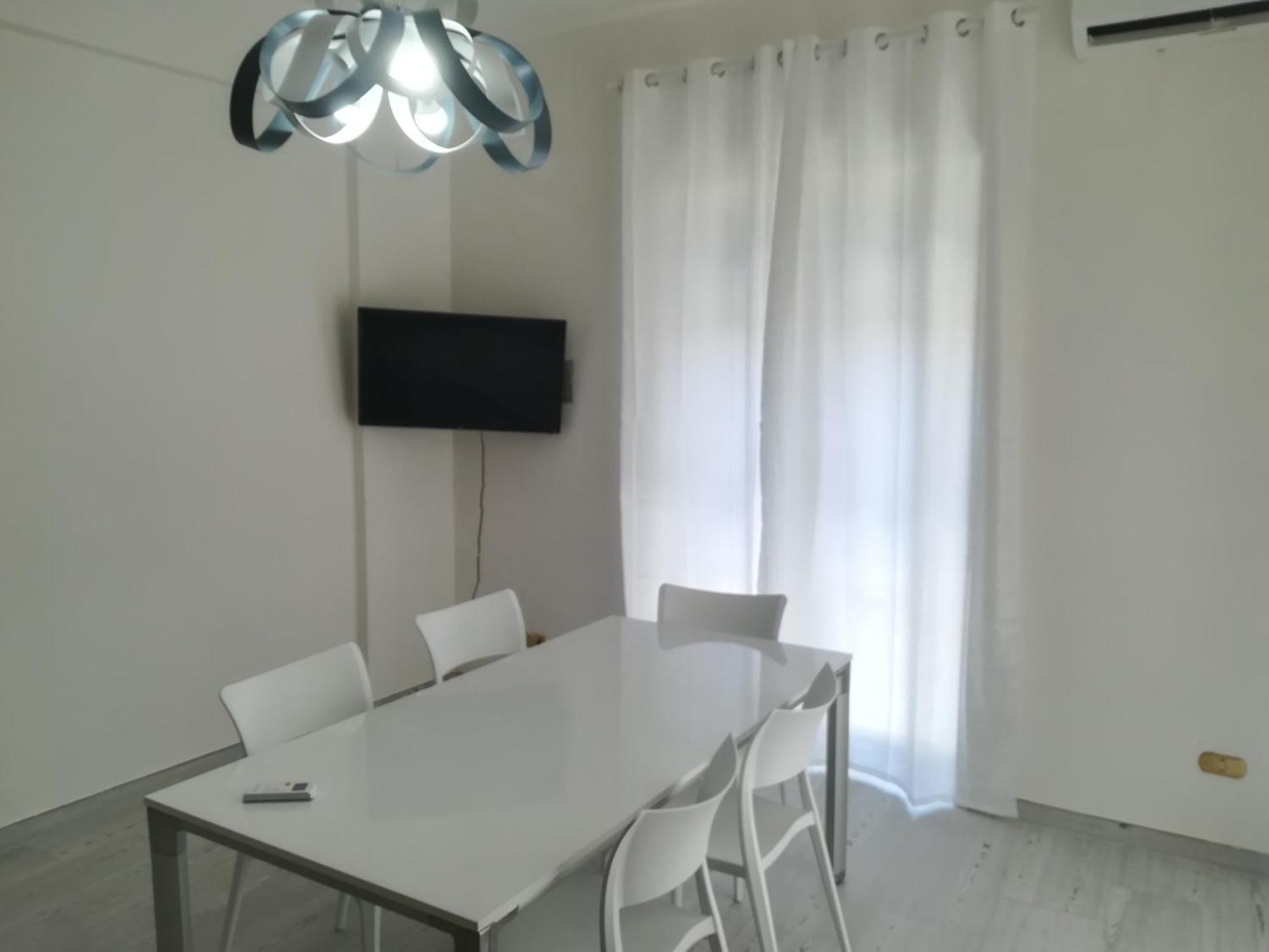 Home Mazzei Piazza Bilotti Cosença Quarto foto